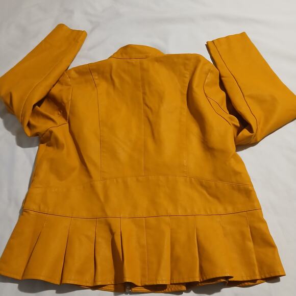 Baccini 1X Marigold Fitted Faux Leather Pleated Peplum Hem Fully Lined Jacket - Picture 5 of 11